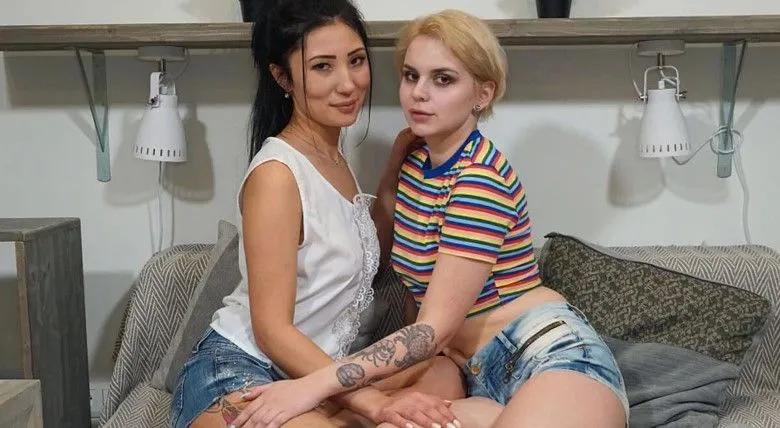 BaberoticaVR-Kira And Kaily Use Sex Toys On Each Other In A Hot Lesbian Porn Video