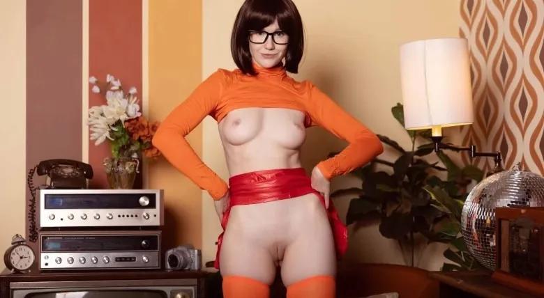 EmilyBloom-Velma